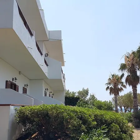 Stavris Aparthotel