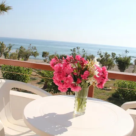 Aparthotel Stavris 3*