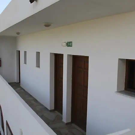 Aparthotel Stavris 3*